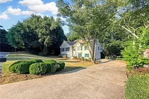 5885 Sarah Orr Ln, Cumming, GA 30040 - Photo 2