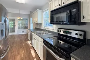 5885 Sarah Orr Ln, Cumming, GA 30040 - Photo 8