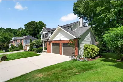 3504 Castlehill Court, Tucker, GA 30084 - Photo 2