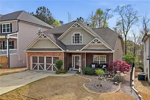 423 Crestmont Ln, Canton, GA 30114 - Photo 4