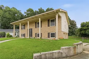 2442 Wakefield Cove, Morrow, GA 30260 - Photo 2