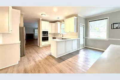 11175 Linbrook Lane, Johns Creek, GA 30097 - Photo 4
