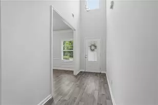 896 Brighton Park Cir, Hoschton, GA 30548 - Photo 8