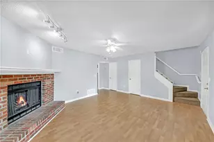 4000 Sand Wedge Cir, Kennesaw, GA 30144 - Photo 6