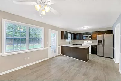 4000 Sand Wedge Circle, Kennesaw, GA 30144 - Photo 8