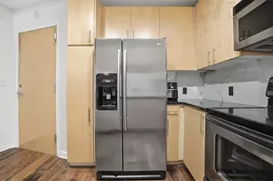 923 Peachtree St NE, Atlanta, GA 30309 - Photo 10