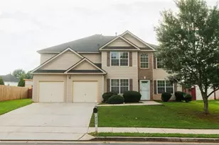 420 Oak Terrace Dr, Covington, GA 30016 - Photo 2