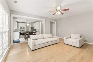 2398 Lake Villas Ct, Duluth, GA 30097 - Photo 8