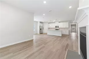 561 Tallulah Ln, Grayson, GA 30017 - Photo 12