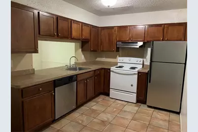 913 Seasons Parkway, Norcross, GA 30093 - Photo 2