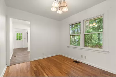 220 Woods Drive  NE, Marietta, GA 30060 - Photo 12