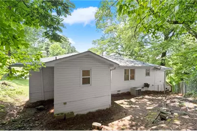 220 Woods Drive  NE, Marietta, GA 30060 - Photo 34
