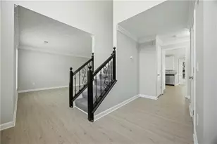 2625 Lindsey Oak Ln, Lawrenceville, GA 30044 - Photo 2