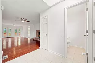 1632 Oakwood Ct, Marietta, GA 30066 - Photo 8