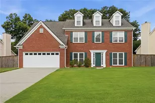 1660 Calvin Davis Circle, Lawrenceville, GA 30043 - Photo 2