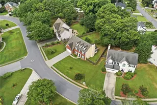 1660 Calvin Davis Circle, Lawrenceville, GA 30043 - Photo 4