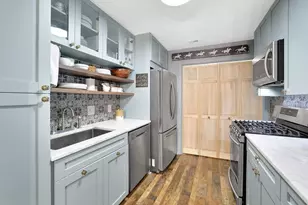 1309 Gettysburg Pl, Sandy Springs, GA 30350 - Photo 2