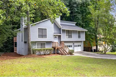 404 Ridgetop Drive NW, Acworth, GA 30102 - Photo 2