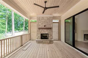 3796 Watkins Pl NE, Atlanta, GA 30319 - Photo 10