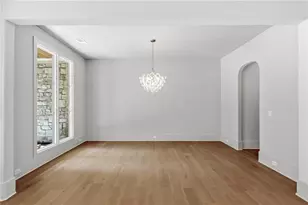 3796 Watkins Pl NE, Atlanta, GA 30319 - Photo 4