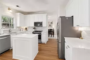 605 Silverberry Ln, Sugar Hill, GA 30518 - Photo 6