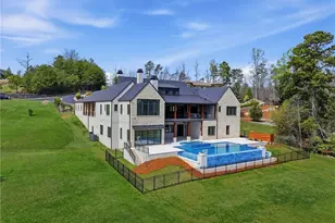8510 Blue Heron Dr, Gainesville, GA 30506 - Photo 2