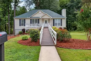7015 Bannister Park Ln, Cumming, GA 30028 - Photo 2