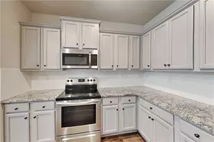 2891 Bayrose Cir, East Point, GA 30344 - Photo 4
