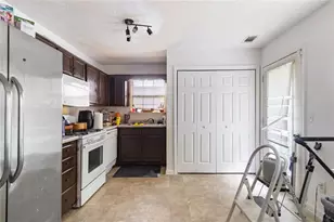 7382 Birch Hollow Pl, Douglasville, GA 30134 - Photo 8