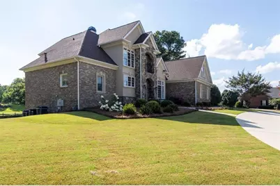 105 Muirfield Way, Carrollton, GA 30116 - Photo 2