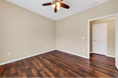 305 Victory Circle, Commerce, GA 30529 - Photo 8
