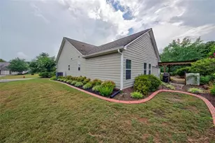305 Victory Cir, Commerce, GA 30529 - Photo 32