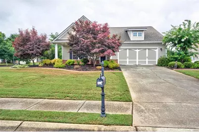 305 Victory Circle, Commerce, GA 30529 - Photo 1