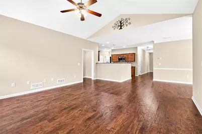 305 Victory Circle, Commerce, GA 30529 - Photo 16