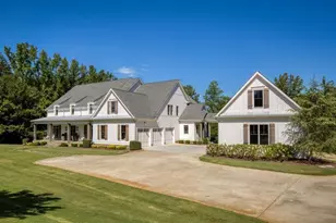 13235 SE Arnold Mill Rd, Roswell, GA 30075 - Photo 2