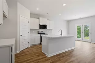 590 Great Salt Ln, Hoschton, GA 30548 - Photo 6