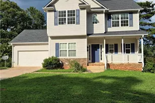 512 Bishop Ct, Commerce, GA 30529 - Photo 1