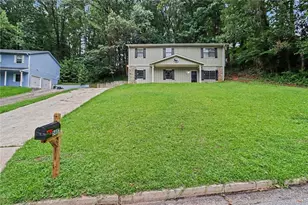 5487 Hall Cir, Union City, GA 30291 - Photo 4
