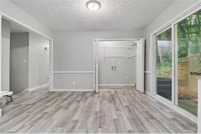5487 Hall Circle, Union City, GA 30291 - Photo 8