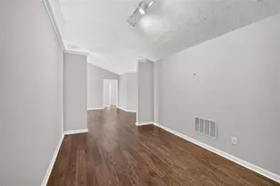 490 Sunnyside Dr, Lawrenceville, GA 30044 - Photo 18