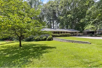 660 Grove Parkway SE, Marietta, GA 30067 - Photo 2