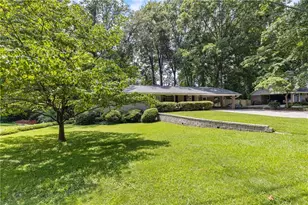 660 Grove Pkwy SE, Marietta, GA 30067 - Photo 2
