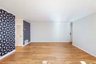 346 Carpenter Dr, Atlanta, GA 30328 - Photo 4