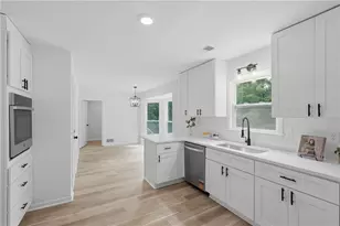 1490 Laurel Haven Ct, Lawrenceville, GA 30043 - Photo 12