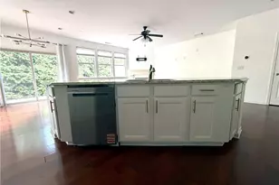 2160 Crestridge Trail NE, Atlanta, GA 30329 - Photo 10