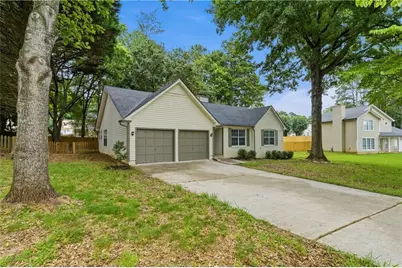 2931 Inverloch Circle, Duluth, GA 30096 - Photo 2