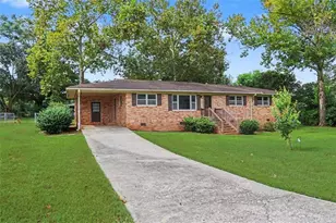 63 Green St, Royston, GA 30662 - Photo 1