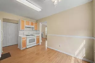 2025 Baramore Oaks Dr, Marietta, GA 30062 - Photo 10