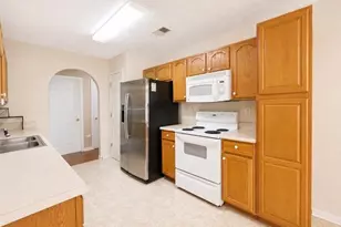 4662 Huff Park Ct, Snellville, GA 30039 - Photo 4