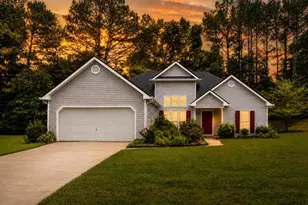 4662 Huff Park Ct, Snellville, GA 30039 - Photo 1